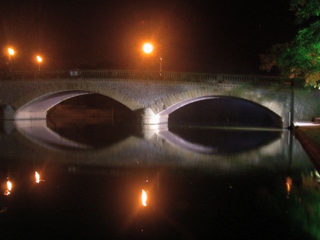 Evesham Bridge by night