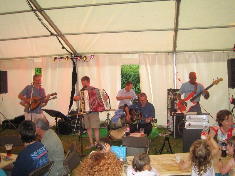 Donnybrook Fair folk band
