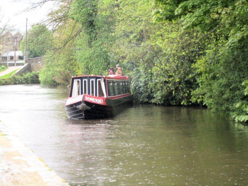 Trying to moor in Linthwaite