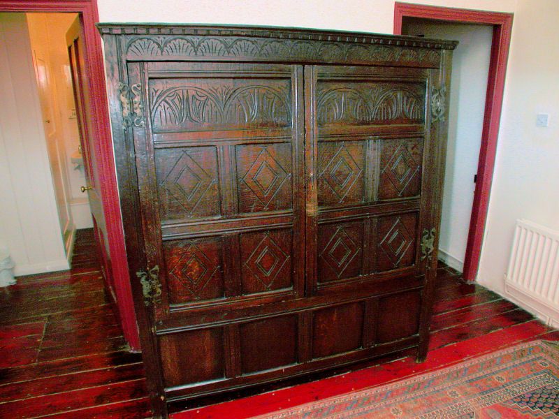 Cabinet on the landing